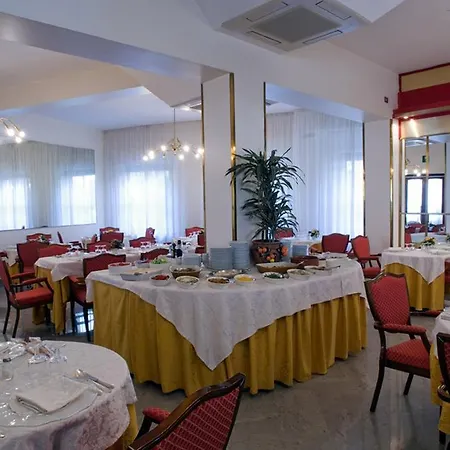 Patria Готель 4*